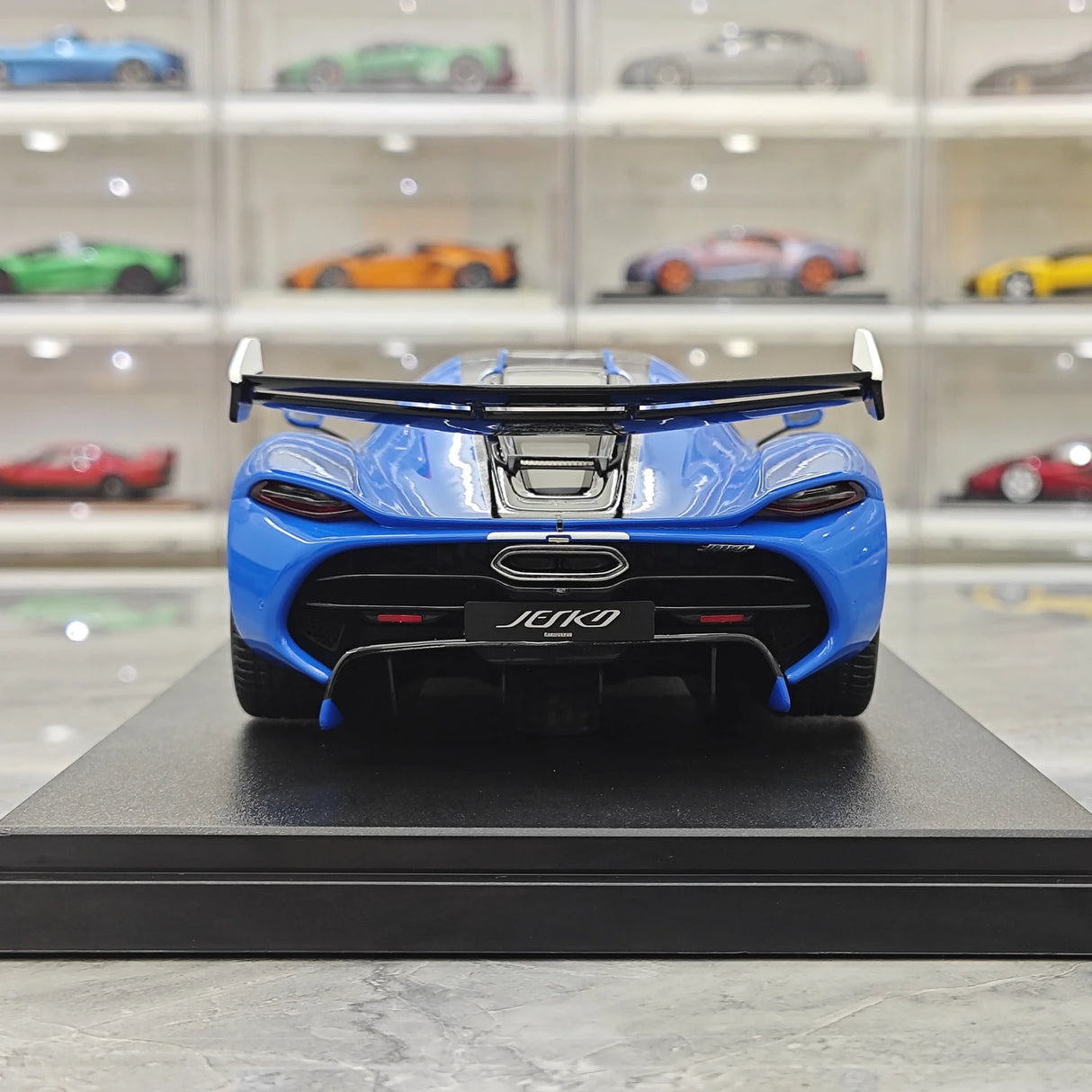 GT Spirit Koenigsegg 2025 Jesko Blue 1:18 – Collectible Resin Model Resin