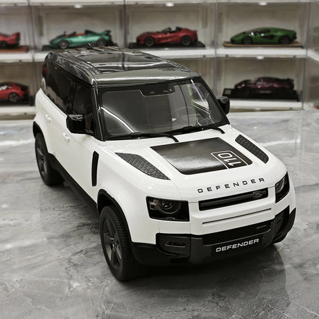 GT Spirit Land Rover 2016 Defender 110 White 1:18 – Modello in resina collezionabile