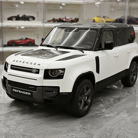 GT Spirit Land Rover 2016 Defender 110 White 1:18 – Modello in resina collezionabile