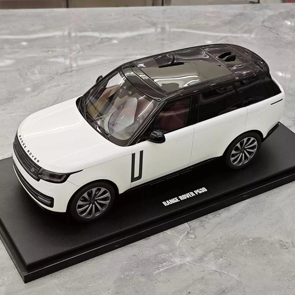[GT Spirit] 1:18 Land Rover 2022 Range Rover LWB White Model Car Resin