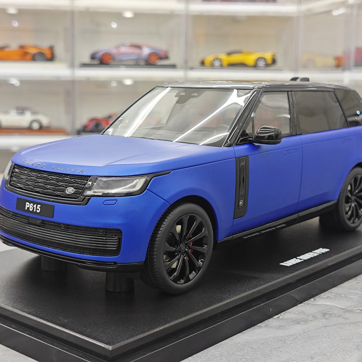 GT Spirit Land Rover 2024 Range Rover P615 SV Blue and Black 1:18 – Collectible Resin Model Resin