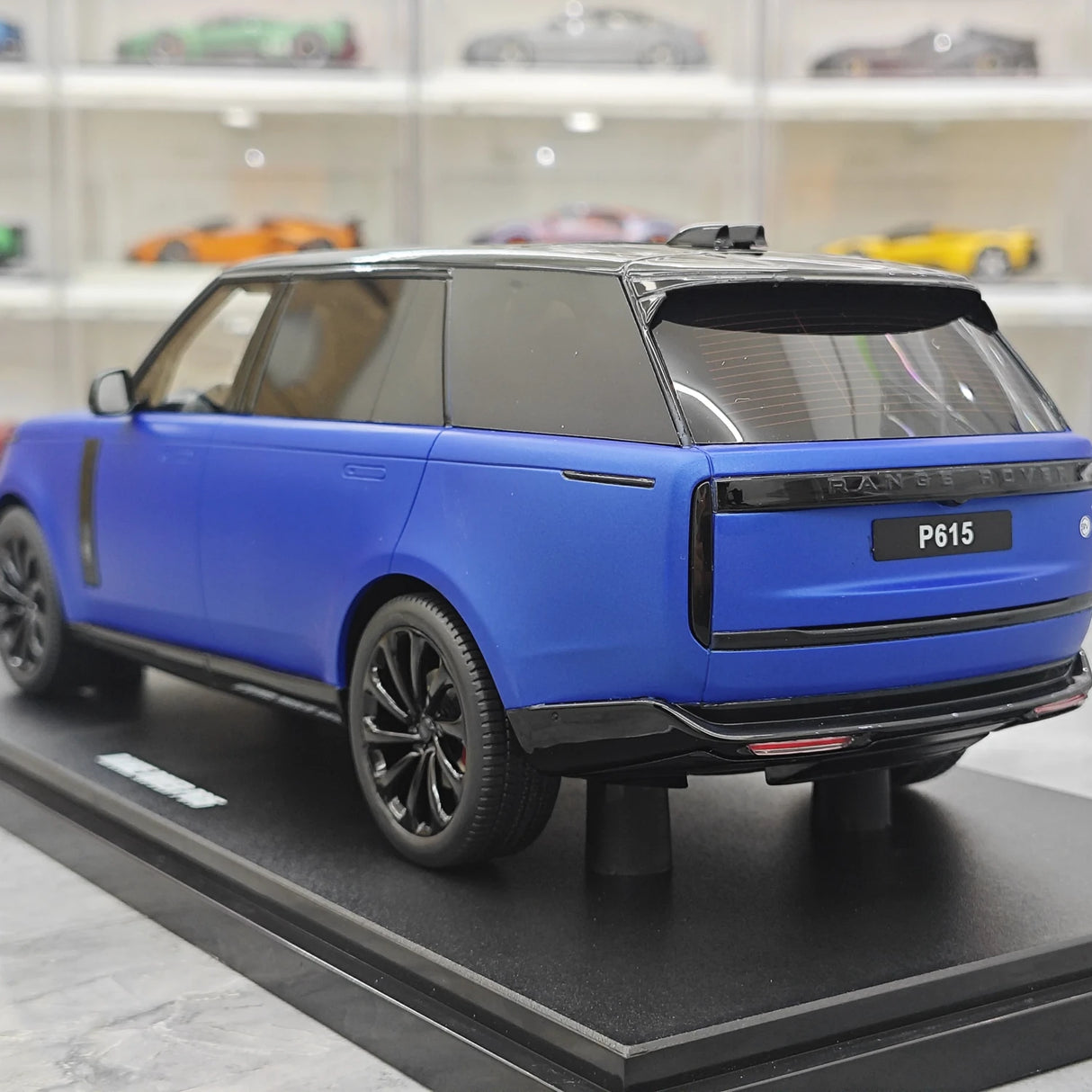 GT Spirit Land Rover 2024 Range Rover P615 SV Blue and Black 1:18 – Collectible Resin Model Resin