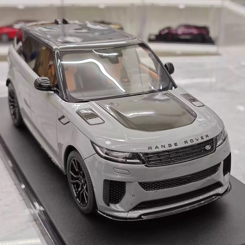 [GT Spirit] 1:18 Land Rover 2024 Range Rover Sport SVR Gray Model Car Resin
