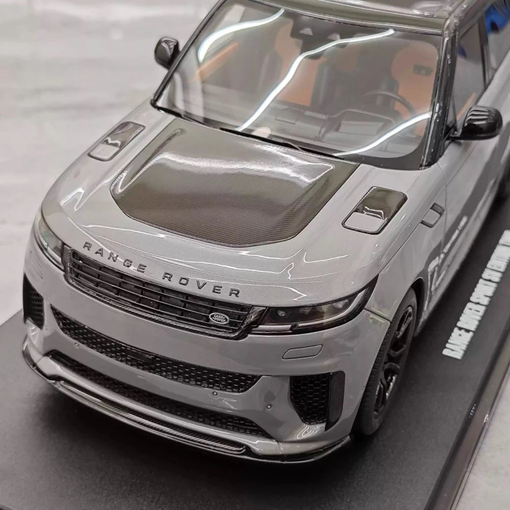 [GT Spirit] 1:18 Land Rover 2024 Range Rover Sport SVR Gray Model Car Resin
