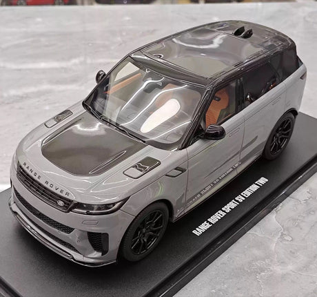 [GT Spirit] 1:18 Land Rover 2024 Range Rover Sport SVR Gray Model Car Resin