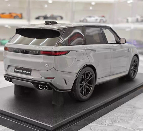 [GT Spirit] 1:18 Land Rover 2024 Range Rover Sport SVR Gray Model Car Resin