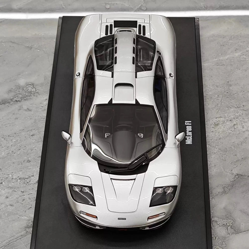 [GT Spirit] 1:18 McLaren 1995 F1 XP5 Silver Model Car Resin