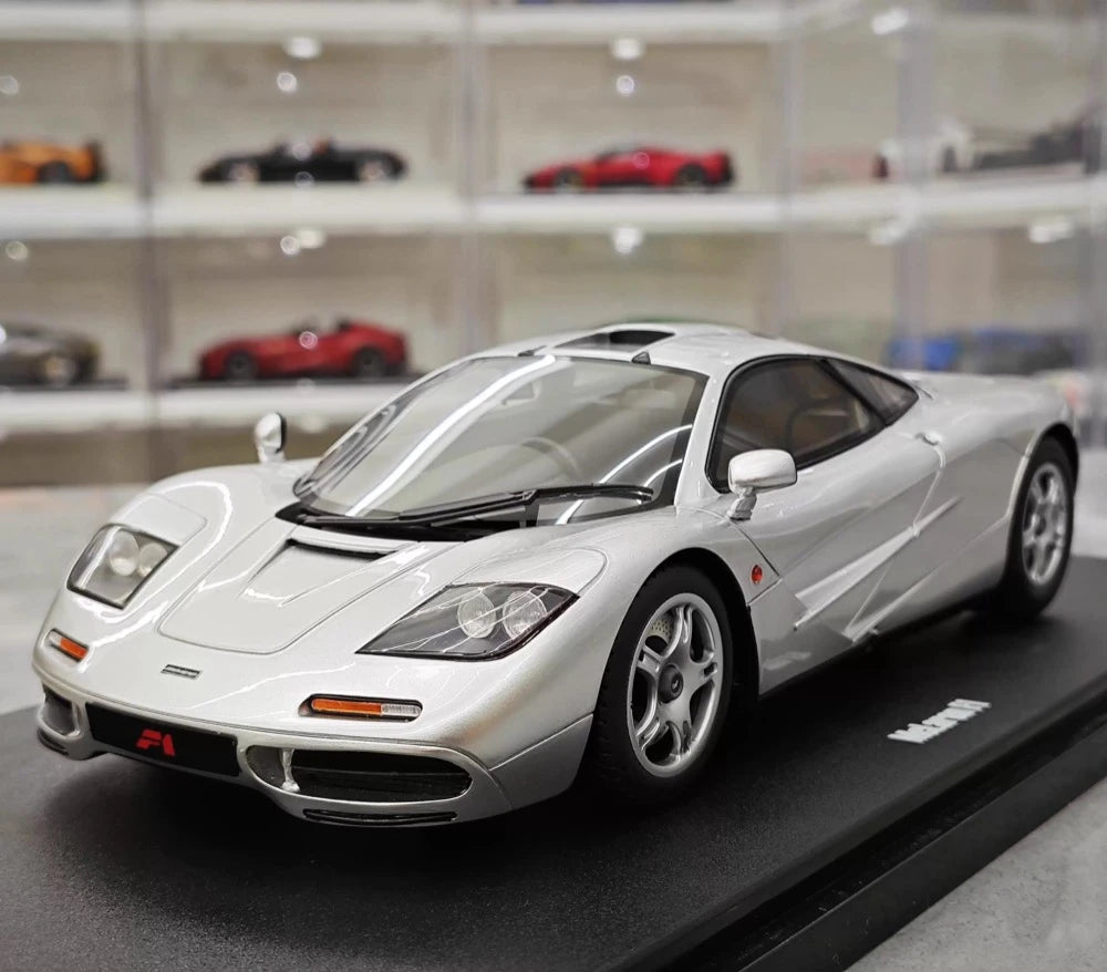 [GT Spirit] 1:18 McLaren 1995 F1 XP5 Silver Model Car Resin
