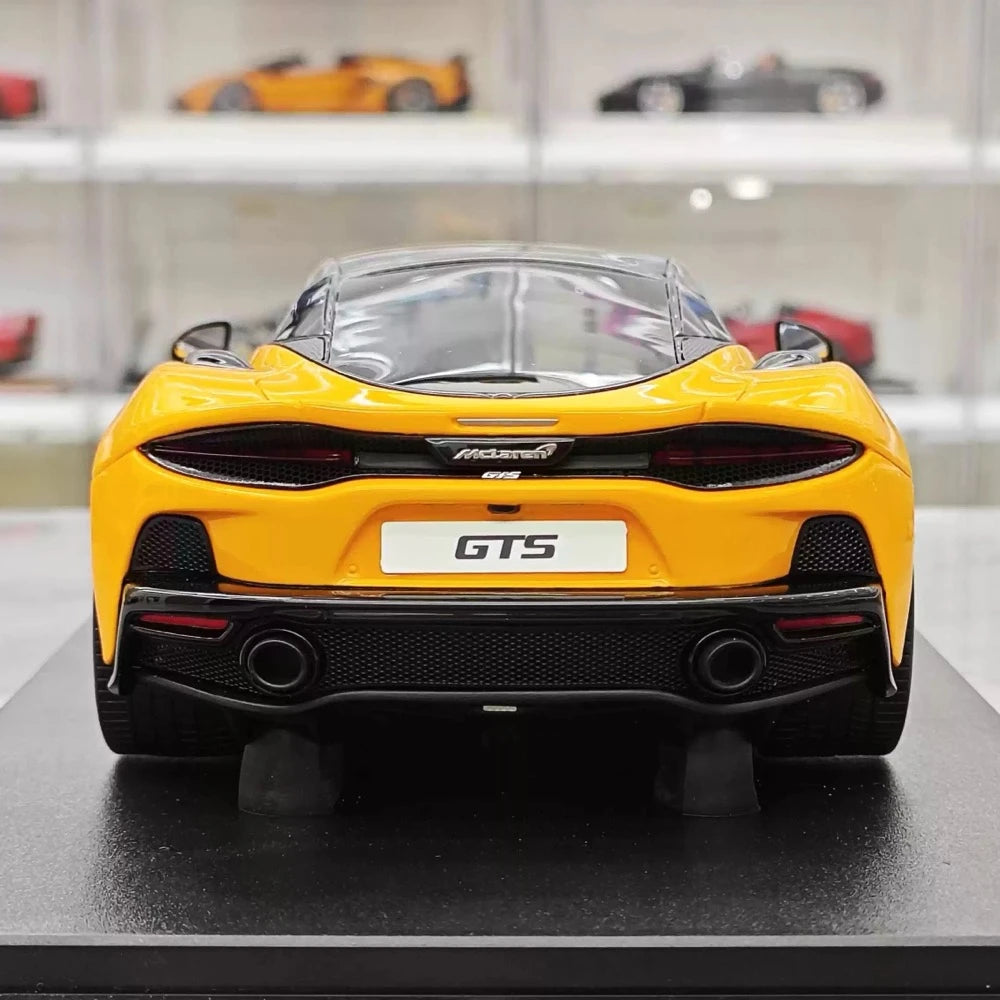 [GT Spirit] 1:18 McLaren 2024 GTS Yellow Model Car Resin