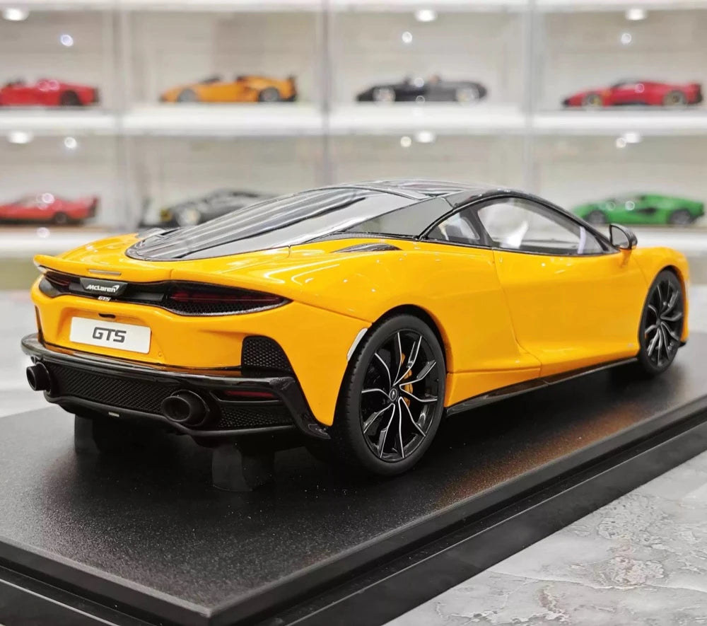 [GT Spirit] 1:18 McLaren 2024 GTS Yellow Model Car Resin