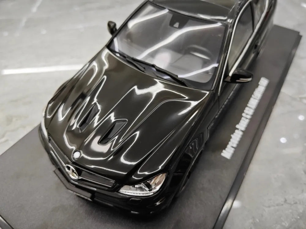 [GT Spirit] 1:18 Mercedes-Benz 2014 C63 507 AMG Black Model Car Resin