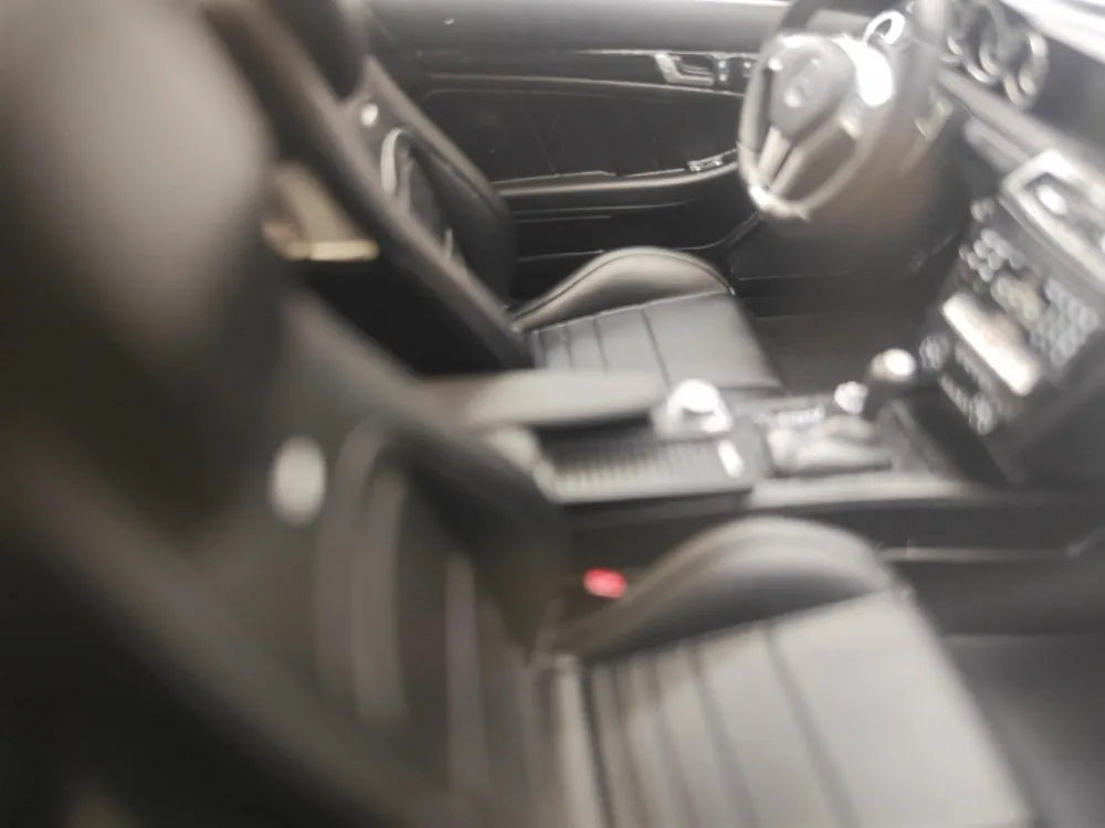 [GT Spirit] 1:18 Mercedes-Benz 2014 C63 507 AMG Black Model Car Resin