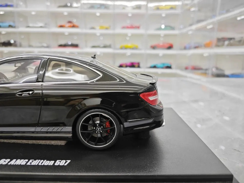 [GT Spirit] 1:18 Mercedes-Benz 2014 C63 507 AMG Black Model Car Resin