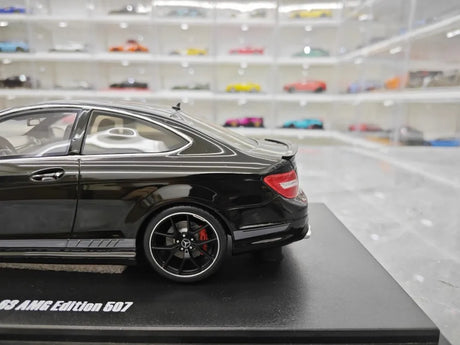 [GT Spirit] 1:18 Mercedes-Benz 2014 C63 507 AMG Black Model Car Resin