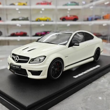 [GT Spirit] 1:18 Mercedes-Benz 2014 C63 507 AMG White Model Car Resin