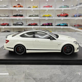 [GT Spirit] 1:18 Mercedes-Benz 2014 C63 507 AMG bianco modellino di auto resina