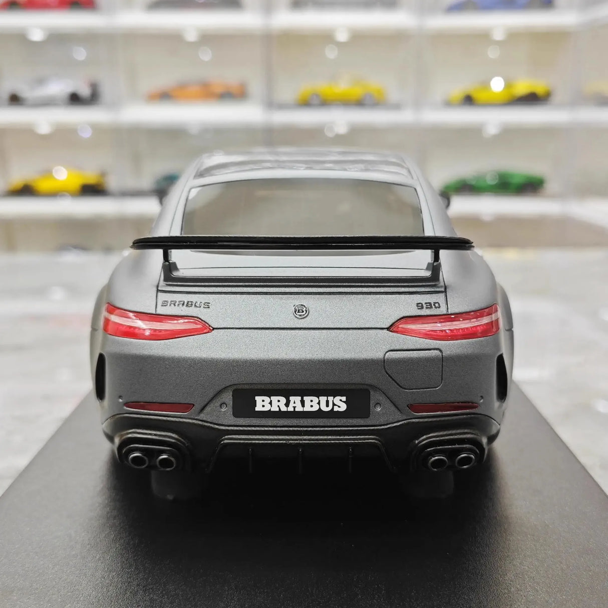 [GT Spirit] 1:18 Mercedes-Brabus 2022 Rocket 930 Gray Model Car Resin