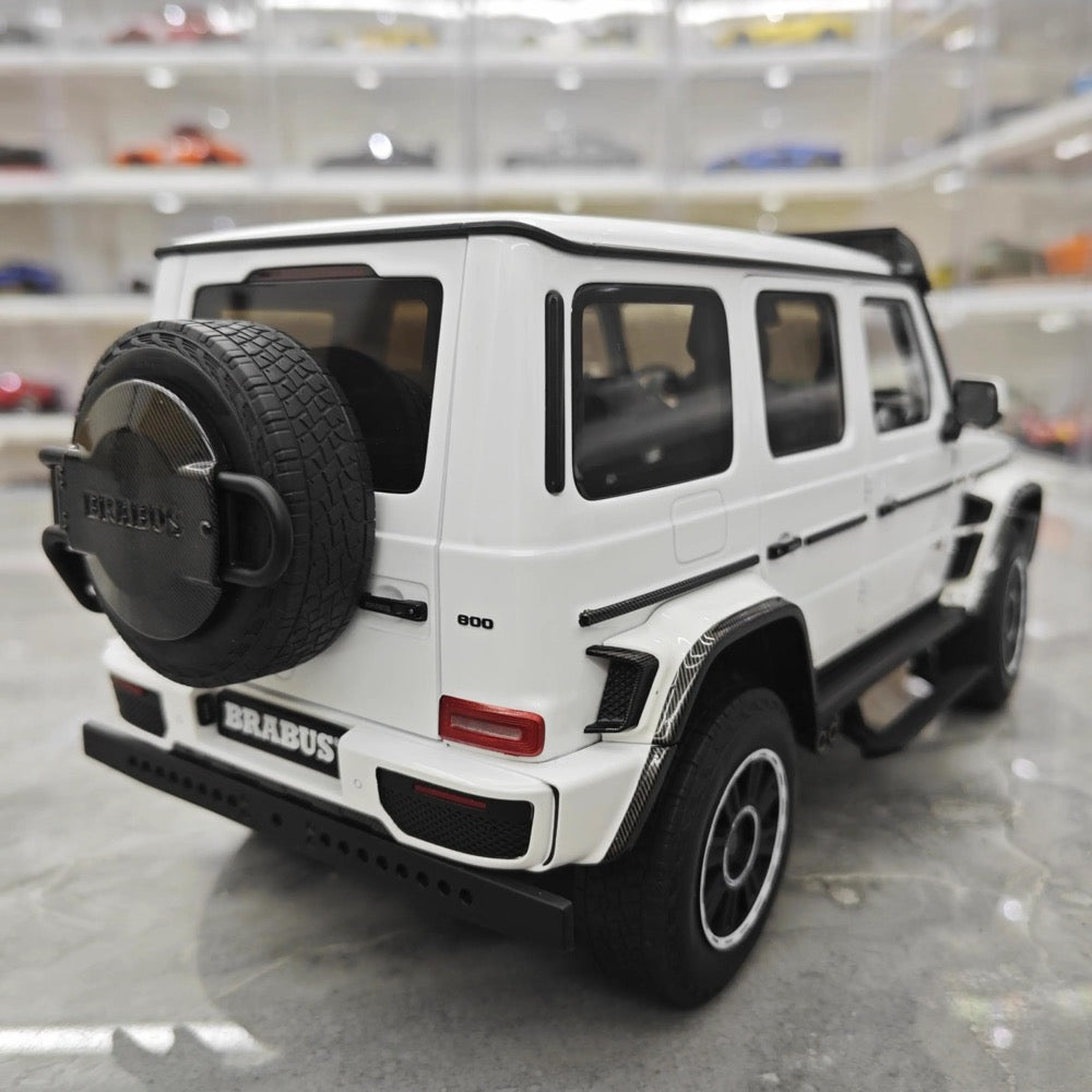 [GT Spirit] 1:18 Mercedes-Brabus 2023 G800 White Model Car Resin