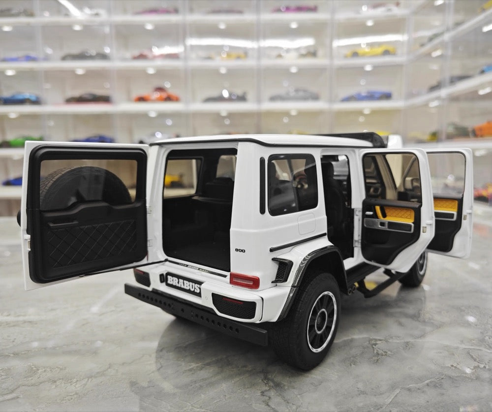 [GT Spirit] 1:18 Mercedes-Brabus 2023 G800 White Model Car Resin