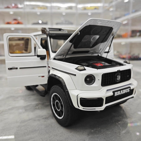 [GT Spirit] 1:18 Mercedes-Brabus 2023 G800 White Model Car Resin
