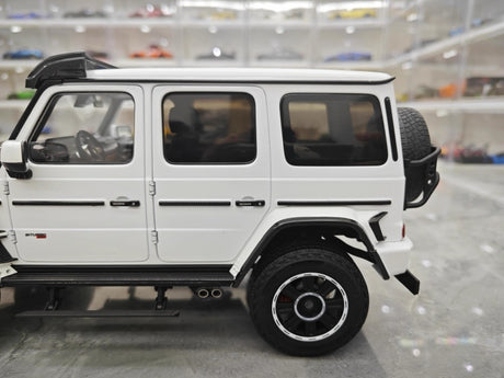 [GT Spirit] 1:18 Mercedes-Brabus 2023 G800 White Model Car Resin