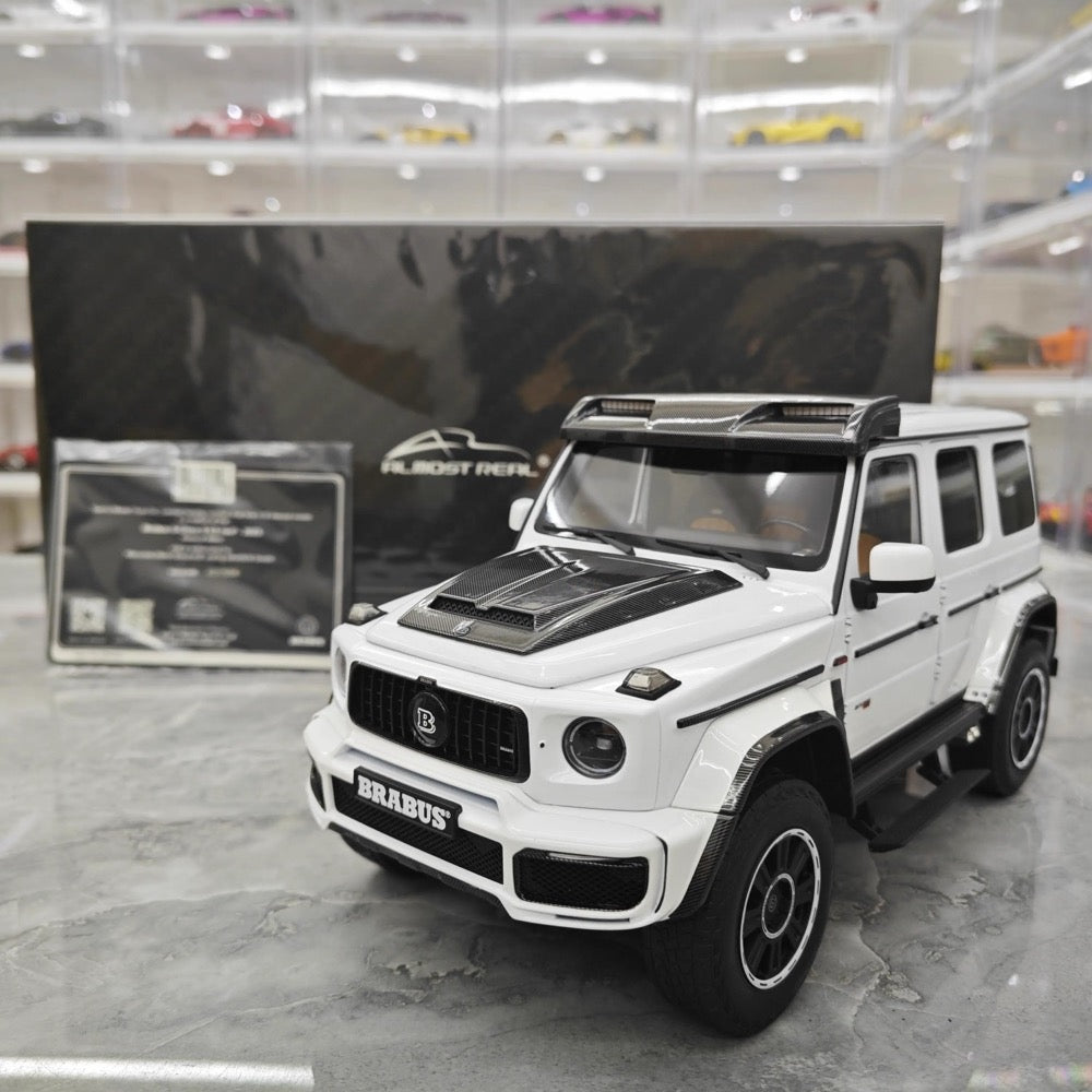 [GT Spirit] 1:18 Mercedes-Brabus 2023 G800 White Model Car Resin