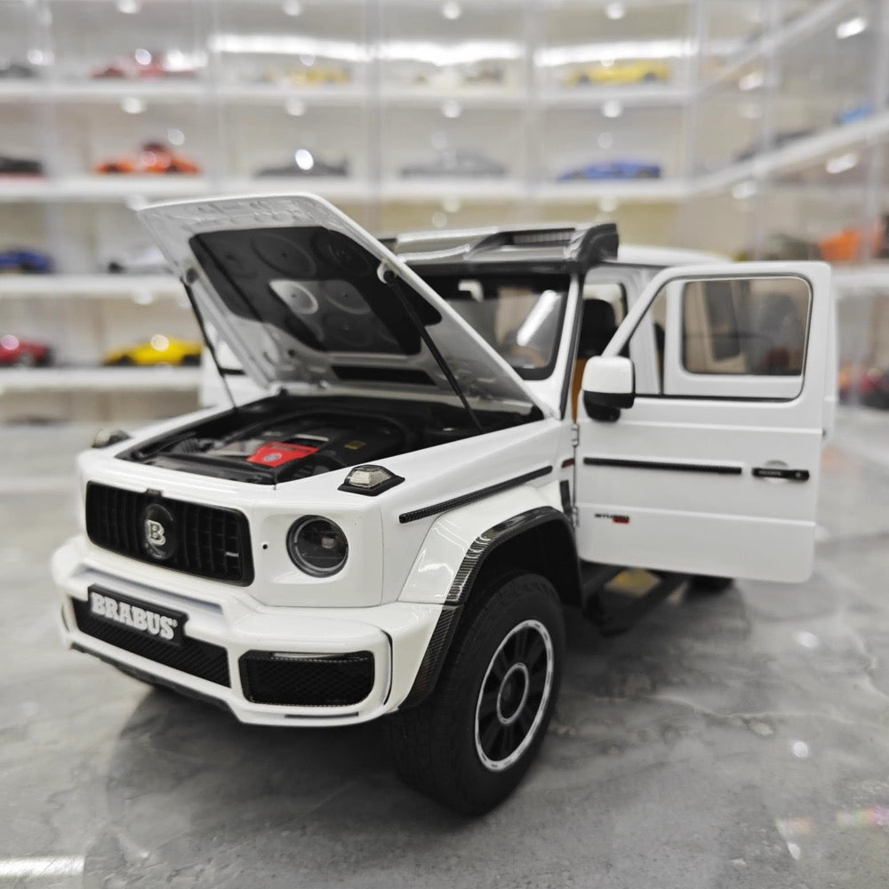 [GT Spirit] 1:18 Mercedes-Brabus 2023 G800 White Model Car Resin