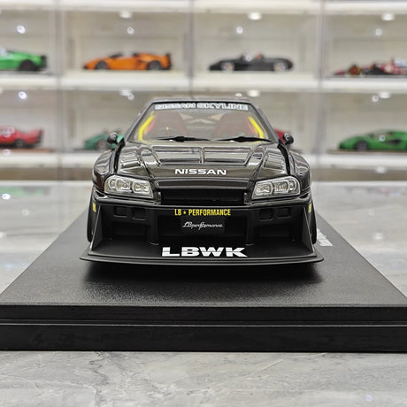 GT Spirit Nissan 2020 Skyline R34 GT-R LB Super Silhouette Black 1:18 – Sammelobjekt-Resin-Modellharz