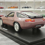 [GT Spirit] 1:18 Porsche 1980 928 S Rosa Metallizzato in Resina