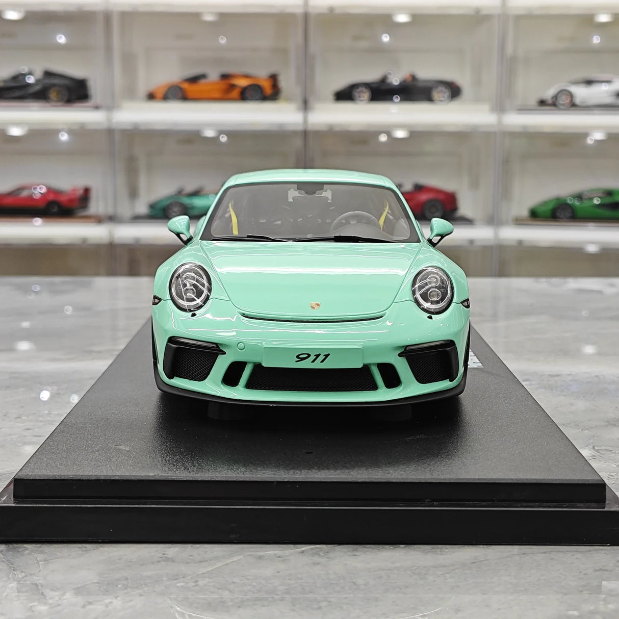 [GT Spirit] 1:18 Porsche 2018 911 991 GT3 Resina di Model Auto verde menta .2