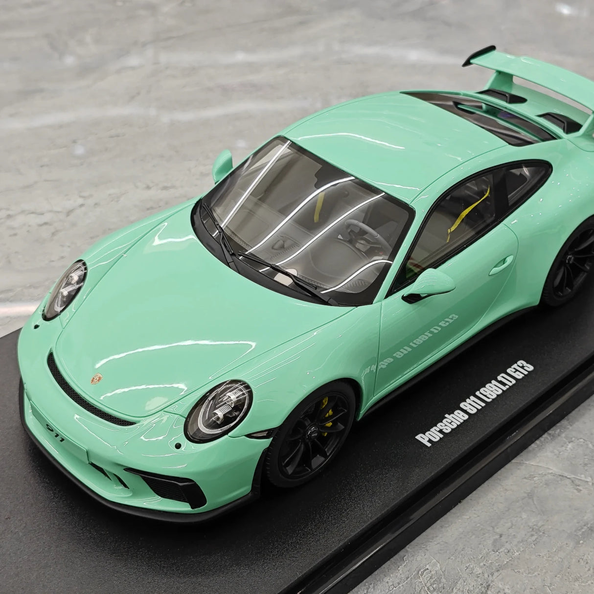 [GT Spirit] 1:18 Porsche 2018 911 991 GT3 Resina di Model Auto verde menta .2
