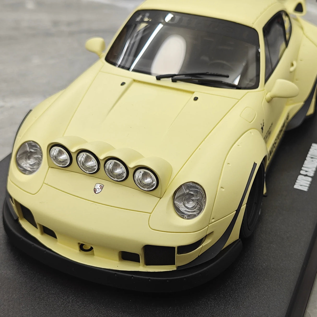 GT Spirit Porsche 2023 911 RWB Sandstorm Beige 1:18 – Collectible Resin Model Resin