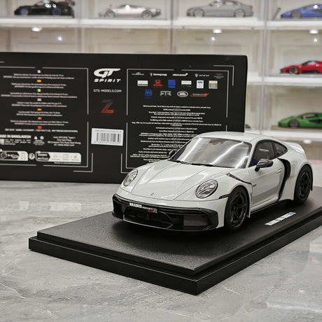 [GT Spirit] 1:18 Porsche 2023 911 Turbo S BRABUS 900 Rocket-R Nardo Grigio Modello in resina