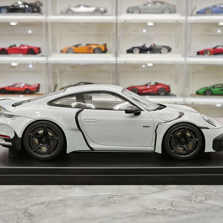 [GT Spirit] 1:18 Porsche 2023 911 Turbo S BRABUS 900 Rocket-R Nardo Grigio Modello in resina