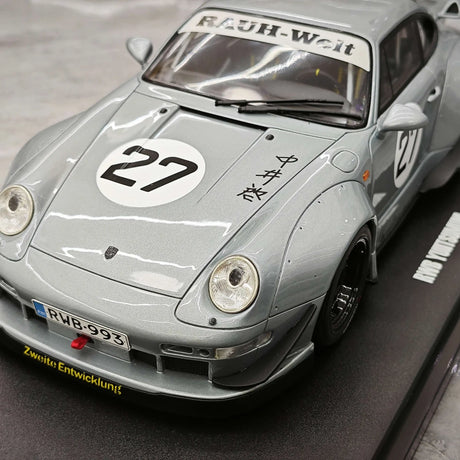 1:18 Porsche 2024 911 993 RWB Yuiitsumuni Silver Metallic modello #27 di GT Spirit - vista 11