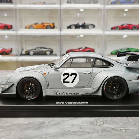 1:18 Porsche 2024 911 993 RWB Yuiitsumuni Silver Metallic modello #27 di GT Spirit - vista 5