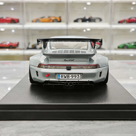 1:18 Porsche 2024 911 993 RWB Yuiitsumuni Silver Metallic modello #27 di GT Spirit - vista 7