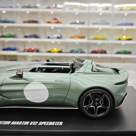 [GT Spirit] 1:18 Aston Martin 2021 V12 Speedster Green Model Car Resin