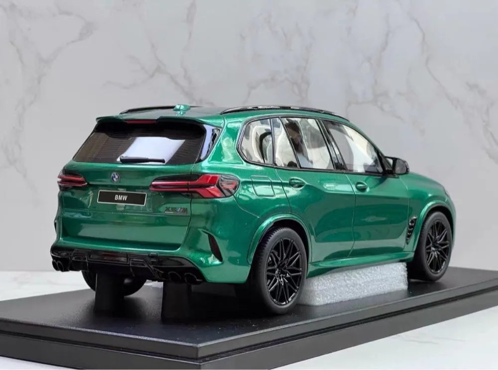 [GT Spirit] 1:18 BMW 2023 X5M Green Model Car Resin