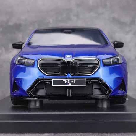 [GT Spirit] 1:18 BMW 2024 G90 M5 Marina Bay Blue Model Car Resin