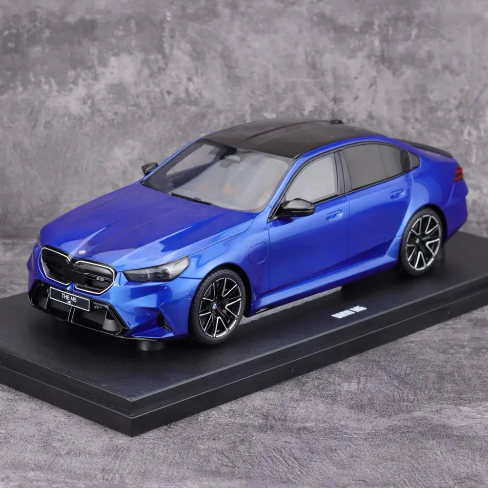 [GT Spirit] 1:18 BMW 2024 G90 M5 Marina Bay bleu voiture miniature Resin