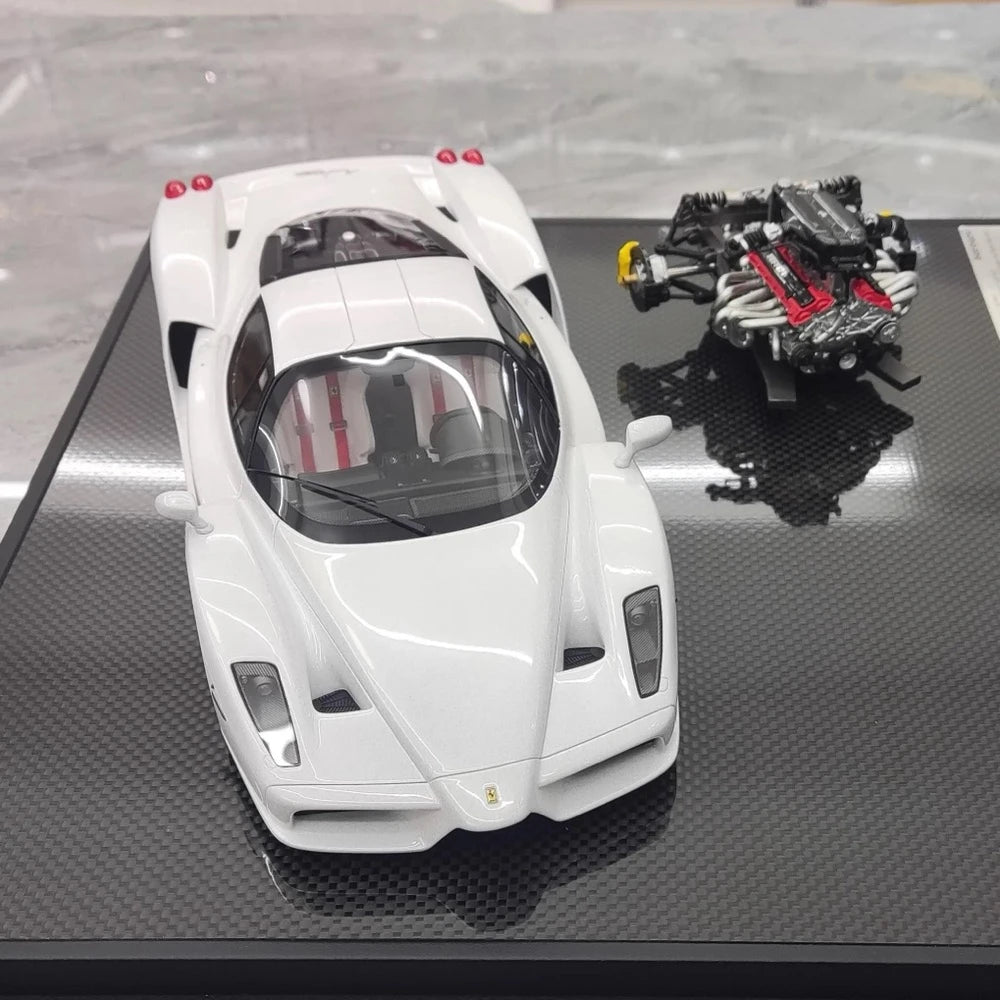 [General Models] 1:18 Ferrari 2002 Enzo vit modellbil harts