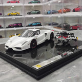 [General Models] 1:18 Ferrari 2002 Enzo vit modellbil harts