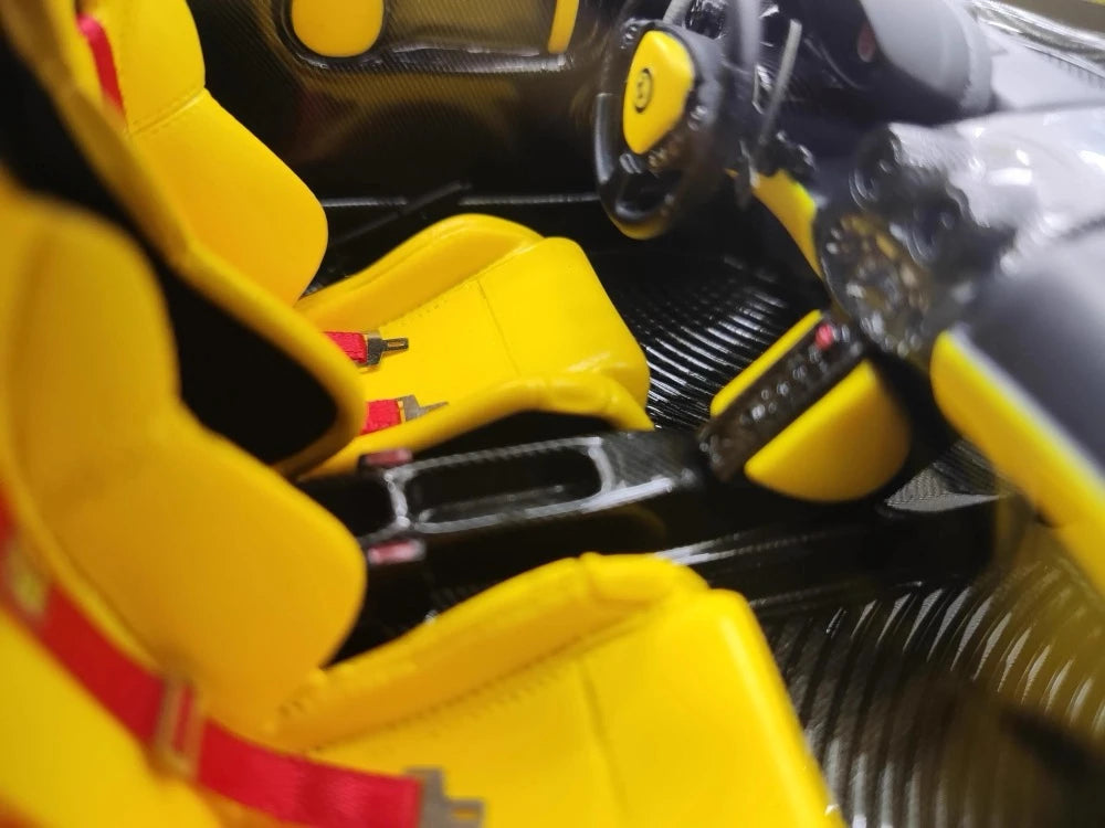 [General Models] 1:18 Ferrari 2002 Enzo Yellow Model Car Resin
