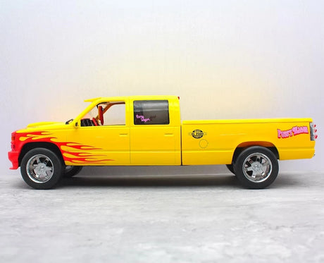 Greenlight Chevrolet 1997 C2500 Yellow 1:18 – Keräilyvalmisteinen valuvalumalli