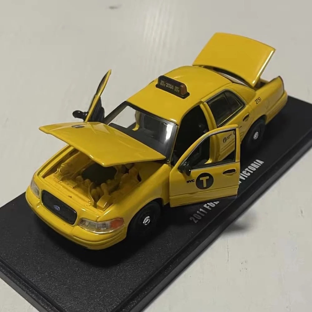 [Greenlight] 1:43 Ford 2011 Crown Victoria giallo modellino di auto Die-Cast