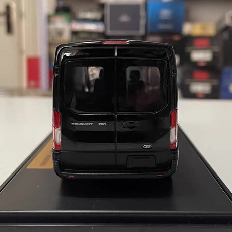 [Greenlight] 1:43 Ford 2015 Transit Van nero modellino di auto Die-Cast
