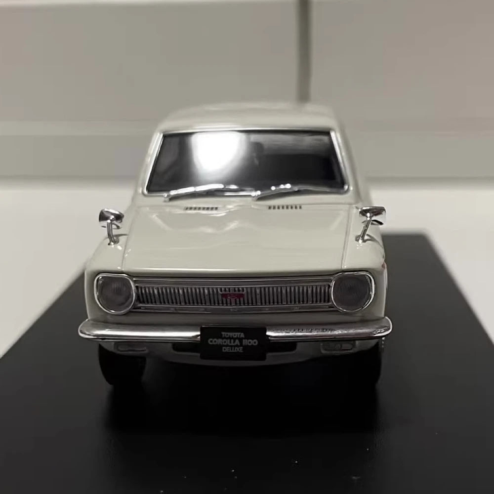 [Hachette] 1:43 Toyota 1966 Corolla KE10-D White Model Car Die-Cast