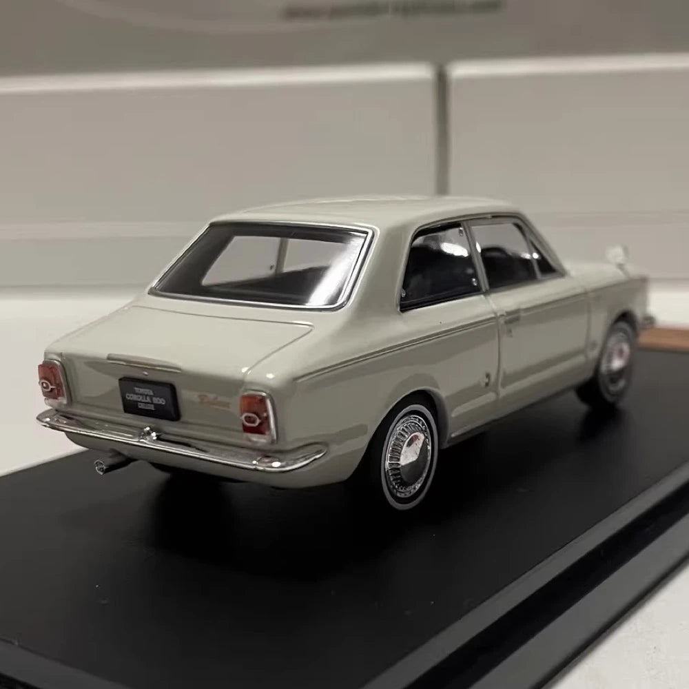 [Hachette] 1:43 Toyota 1966 Corolla KE10-D White Model Car Die-Cast