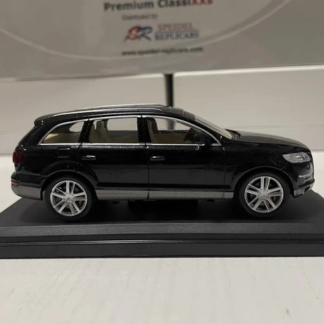 [Hachette] 1:43 Audi 2005 Q7 Black Model Car Die-Cast
